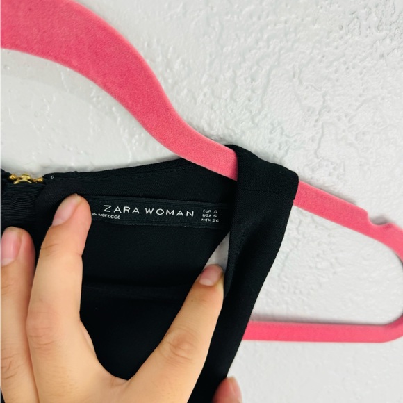 Zara Black Halter neck Body Con Pintuck Dress - Picture 5 of 6